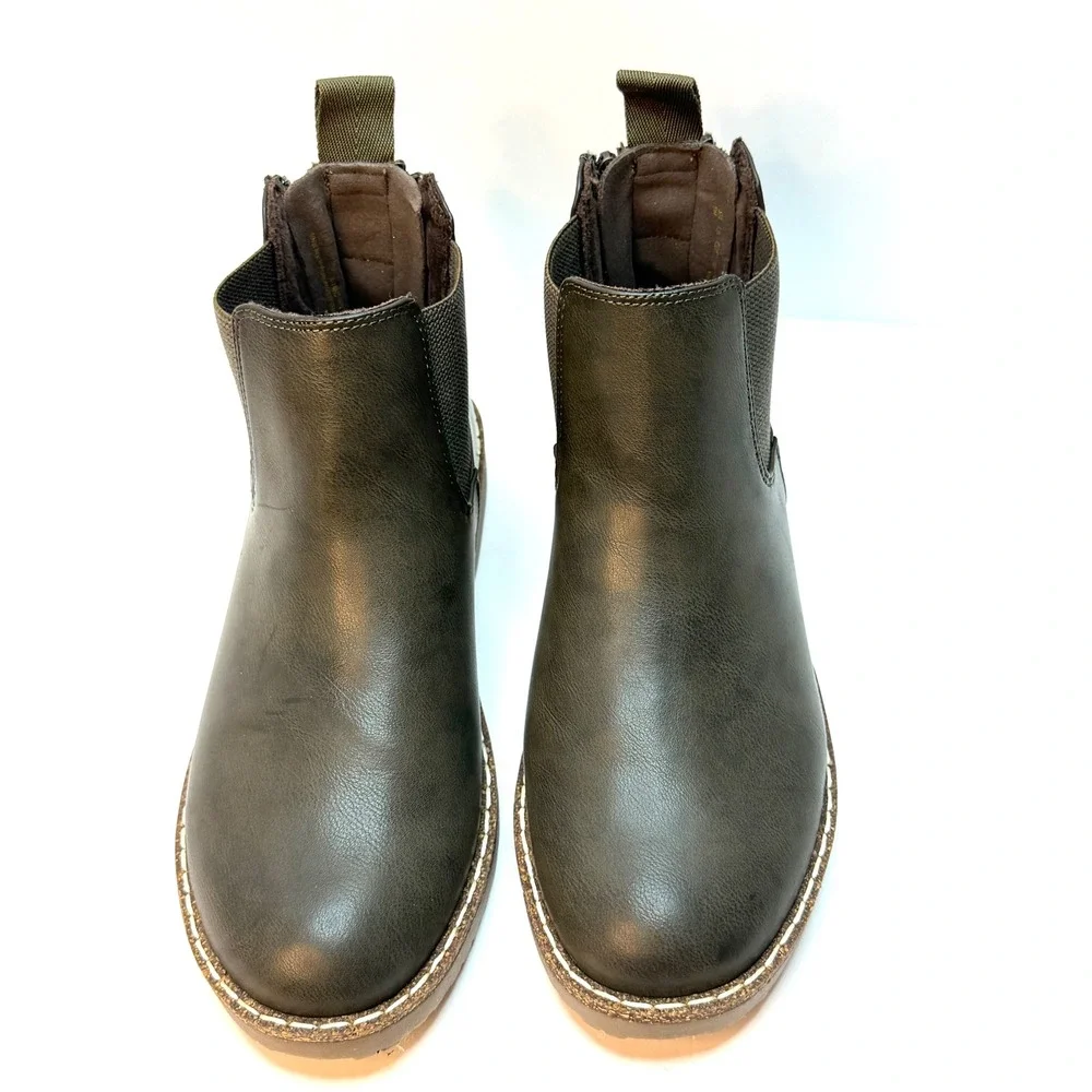 Blowfish Malibu Women's Chillin Chelsea Short Boots Olive Size 9M NWT/BOX